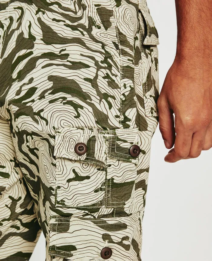 AG Jeans Wells Cargo Topographical Map Green Multi Men Pants AG Jeans Wells Cargo Topographical Map Green Multi Men Pants