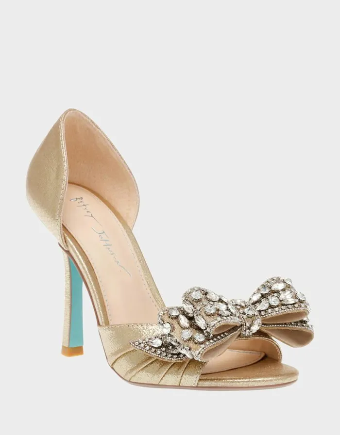 Betsey Johnson Women LANDN GOLD Gold