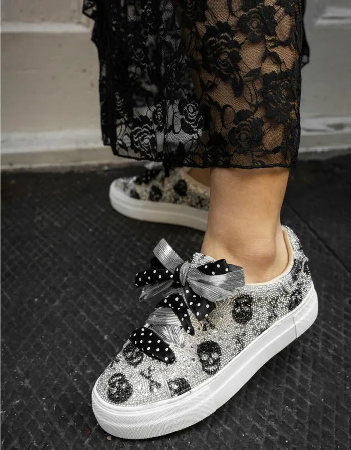 Betsey Johnson Women SIDNY SKULLS Skulls
