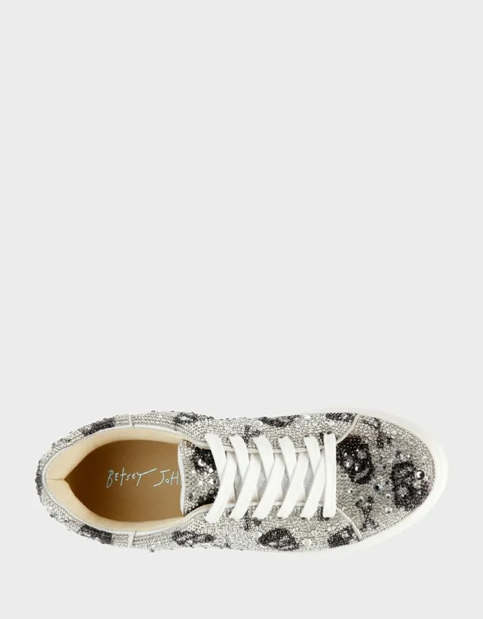 Betsey Johnson Women SIDNY SKULLS Skulls