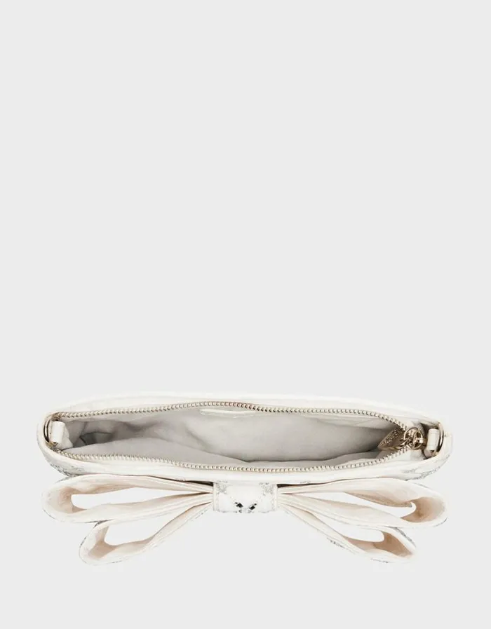 Betsey Johnson Women TIE THE KNOT BOW BAG IVORY Ivory Betsey Johnson Women TIE THE KNOT BOW BAG IVORY Ivory