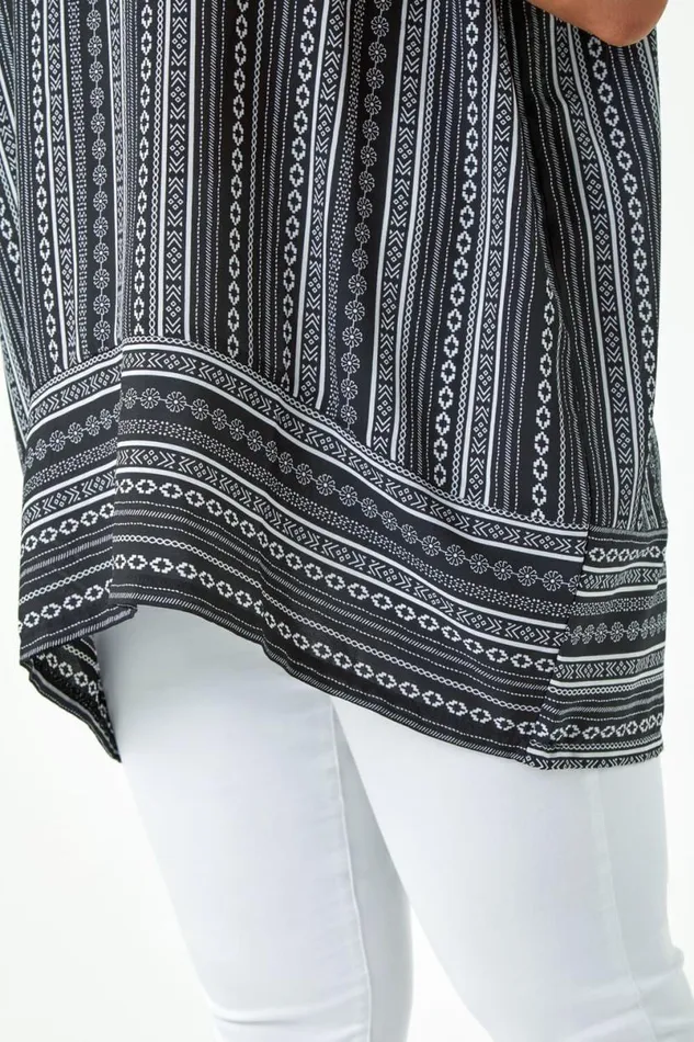 Black Curve Stripe Print Border Hem Top Women Roman Tops