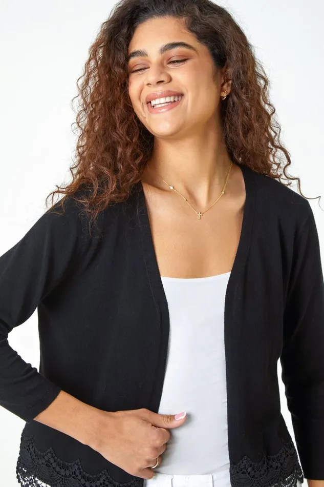 Black Scalloped Lace Trim Knitted Shrug Women Roman Knitwear