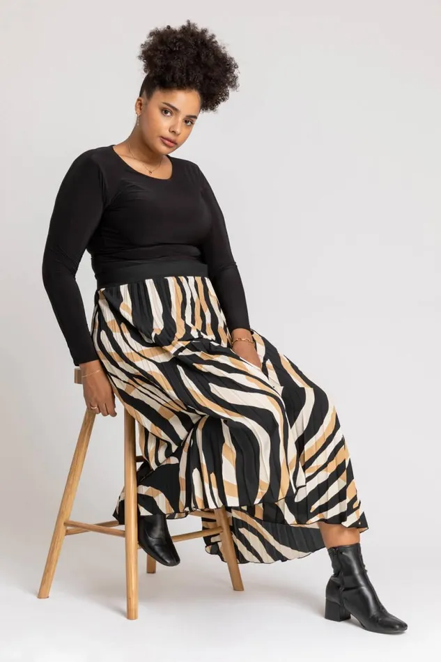 Camel Curve Abstract Print Pleated Midi Skirt Women Roman Skirts