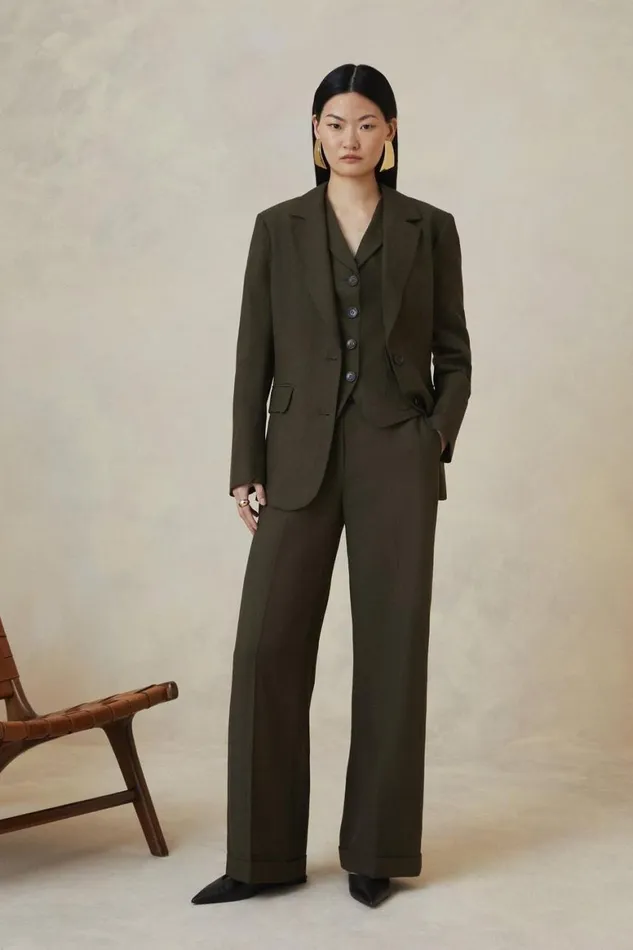 Coats and Jackets Women Karen Millen The Founder Premium Tailored Tencel Linen Pocket Detail Blazer Khaki