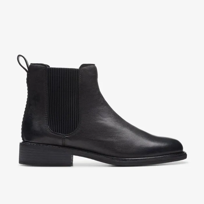 Cologne Arlo 2 Black Leather Women Clarks Boots and Booties