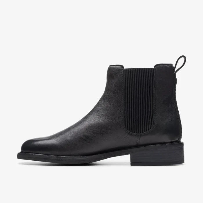 Cologne Arlo 2 Black Leather Women Clarks Boots and Booties
