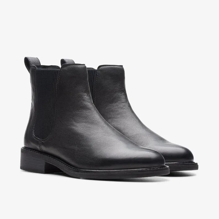 Cologne Arlo 2 Black Leather Women Clarks Boots and Booties
