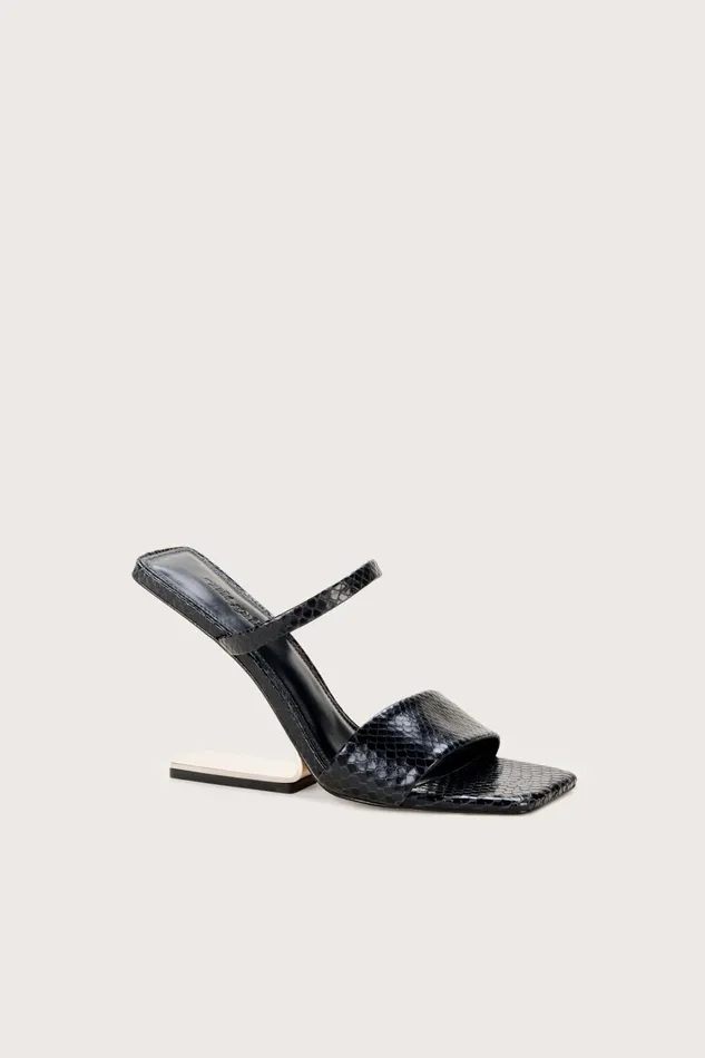 Cult Gaia Rene Sandal Black Women Sandals Cult Gaia Rene Sandal Black Women Sandals