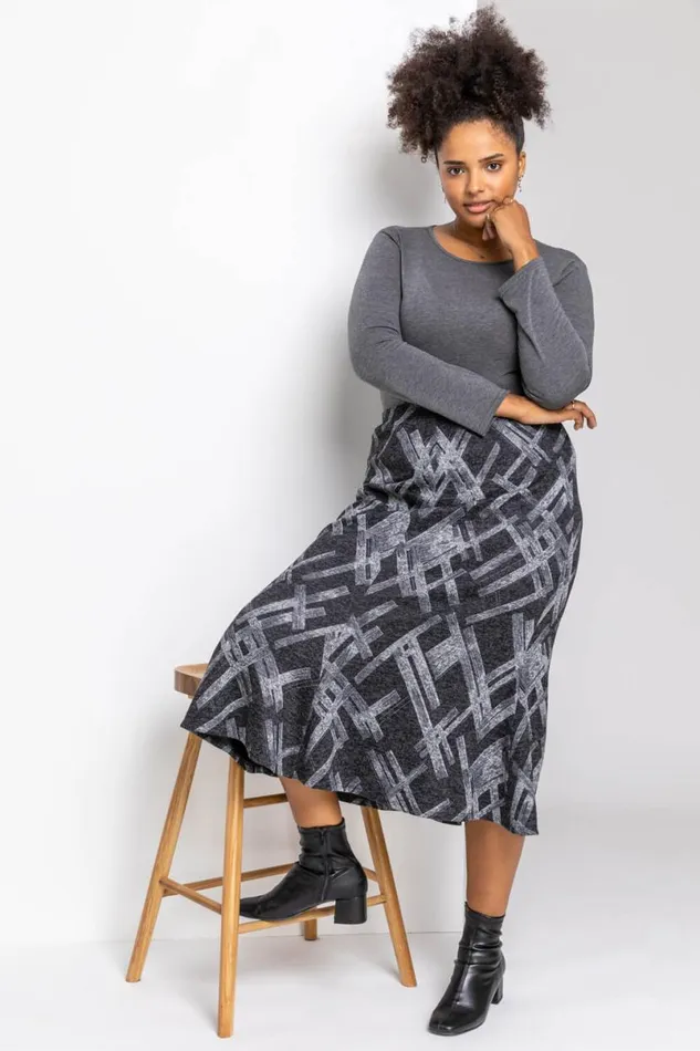 Dark Grey Curve Abstract Cross Print Fluted Skirt Women Roman Skirts