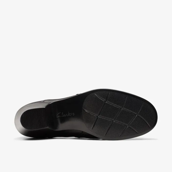 Emily 2 Cove Black Leather Women Clarks Heels and Pumps