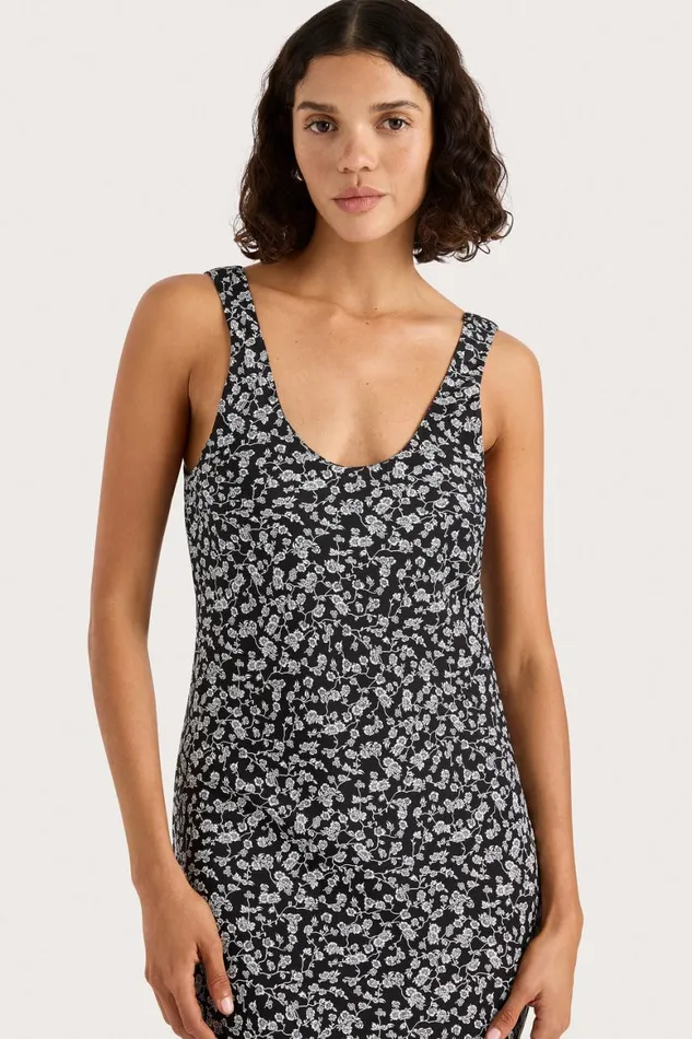Faithfull The Brand Maxi Dresses Olivia Midi Dress Amaryllis Floral Black 8211 Women Faithfull The Brand Maxi Dresses Olivia Midi Dress Amaryllis Floral Black 8211 Women
