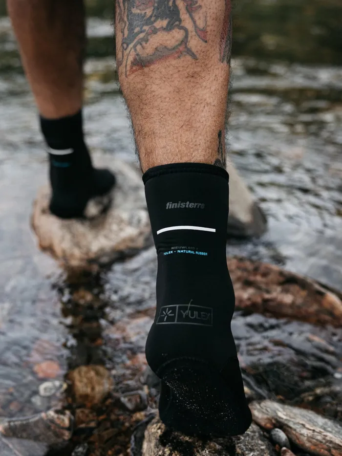 Finisterre Swim Accessories MenWomen Nieuwland 3mm Yulex Swim Sock Black