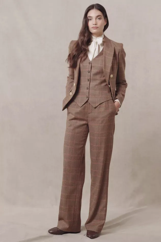 Holland Cooper Hampton Waistcoat Clarence Check Merlot Women Waistcoats Holland Cooper Hampton Waistcoat Clarence Check Merlot Women Waistcoats