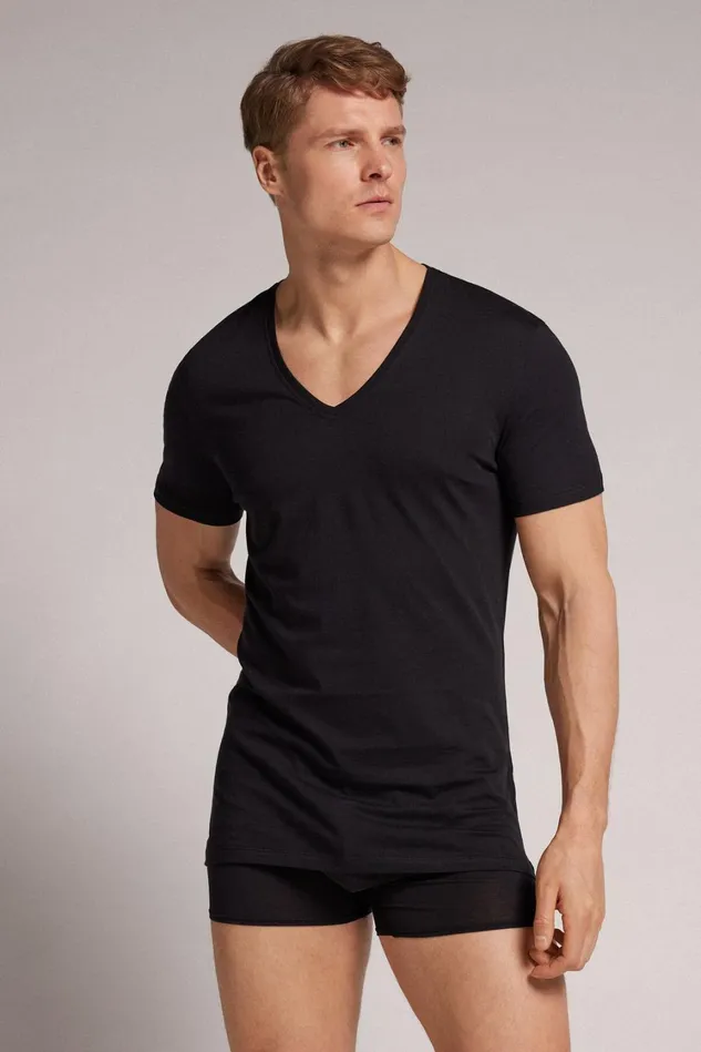 Intimissimi TShirts Polos Men Extrafine Superior Cotton VNeck TShirt Black 019 8211 Black