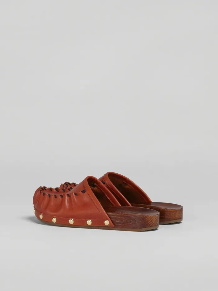 Marni Vegetabletanned Leather And Wood Clog Brick Womens Flats Marni Vegetabletanned Leather And Wood Clog Brick Womens Flats