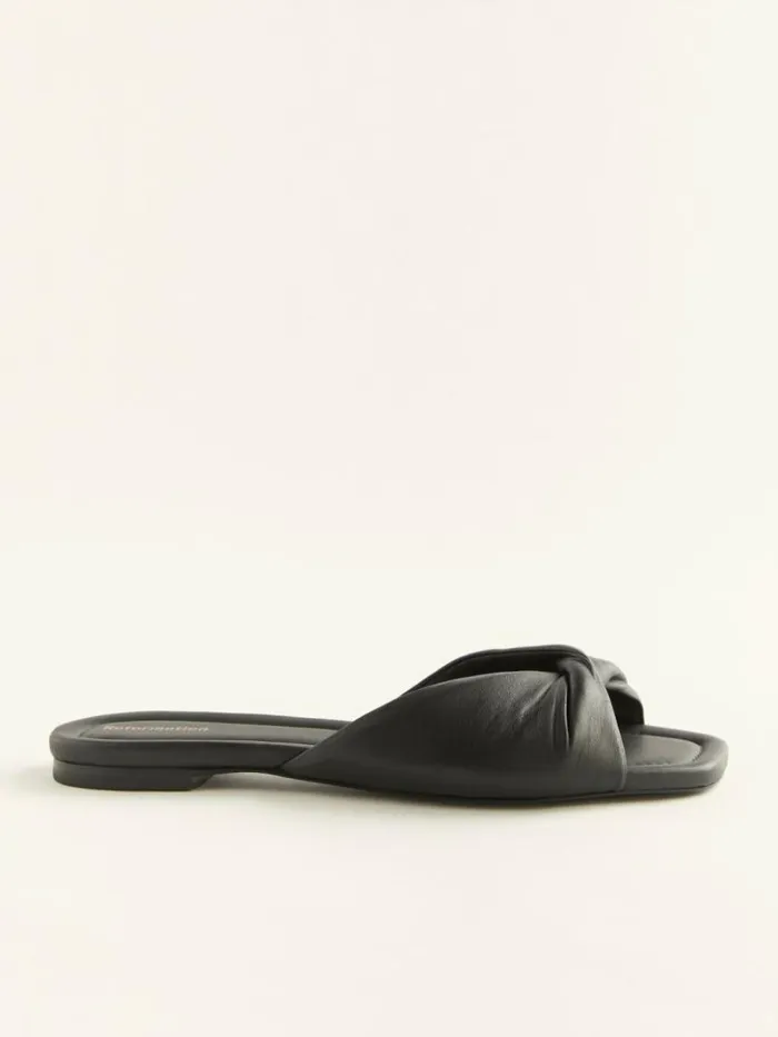 Shoes The Reformation Mikki Twist Flat Sandal Black