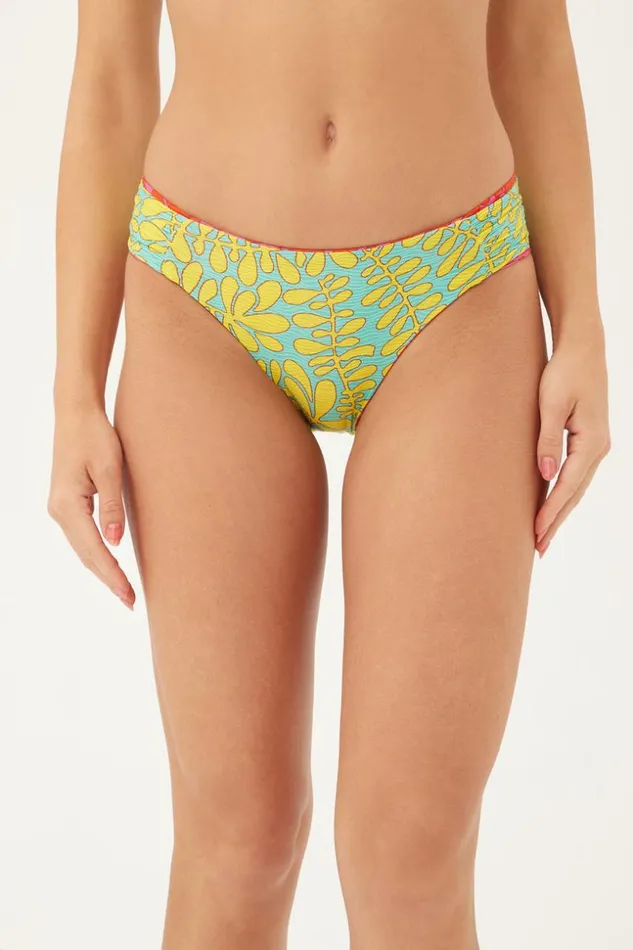 SHOP Trina Turk MATCHING SWIM SETS WOMEN039S TRELLIS REVERSIBLE SHIRRED SIDE HIPSTER SWIM BOTTOM