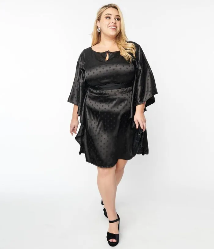 Smak Parlour Plus Size Black Damask Dot Social Climber Caftan DressesPlus Unique Vintage Midi and Maxi
