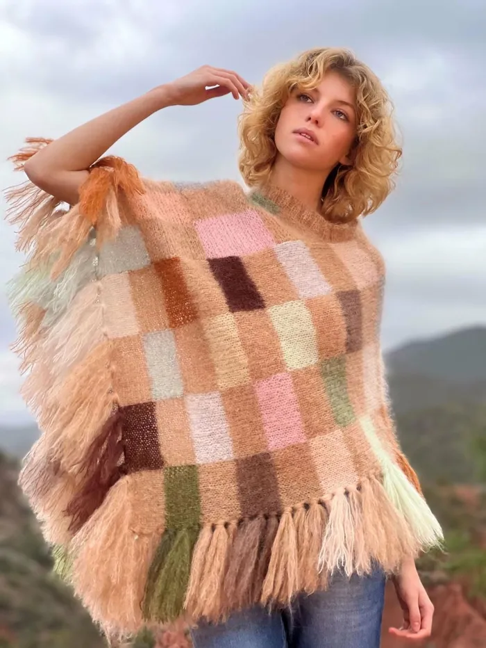 Sweaters Women Rose Carmine PONCHO PIXELS BEIGE