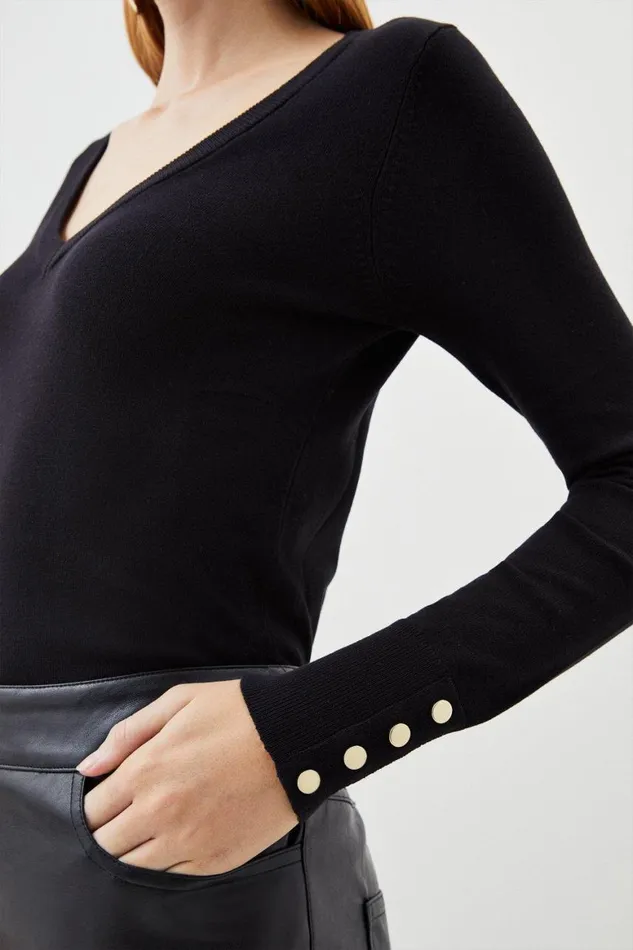 Tops Women Karen Millen Viscose Blend Knitted V Neck Jumper Black