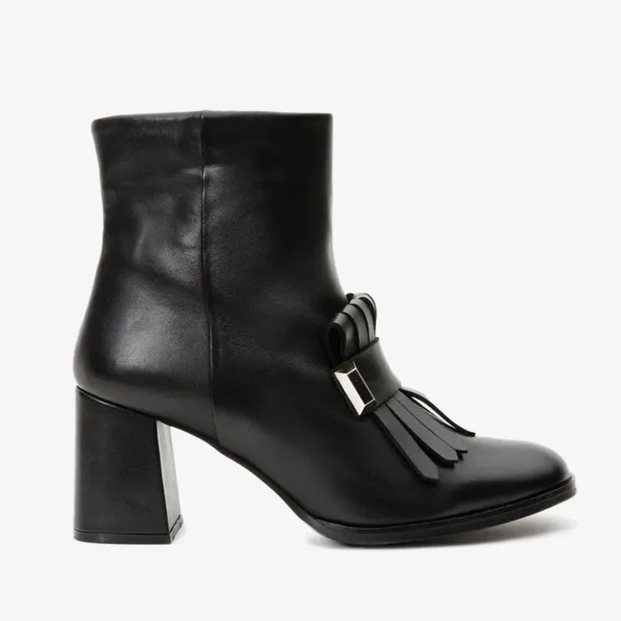 Vinci Leather Boots and Booties The Luksor Black Leather Block Heel Boot 8211 Women Vinci Leather Boots and Booties The Luksor Black Leather Block Heel Boot 8211 Women