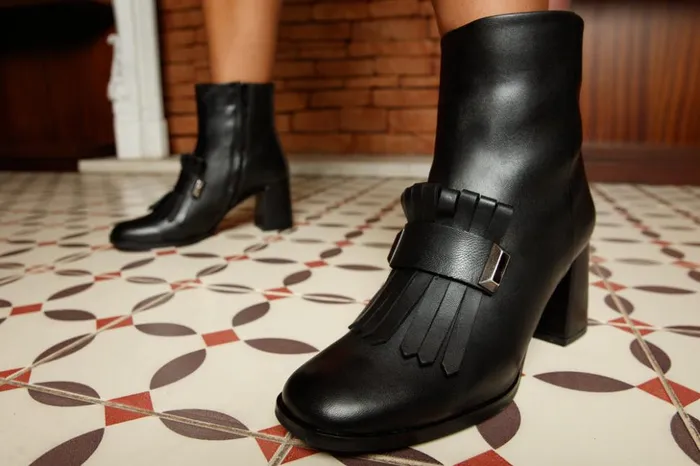 Vinci Leather Boots and Booties The Luksor Black Leather Block Heel Boot 8211 Women