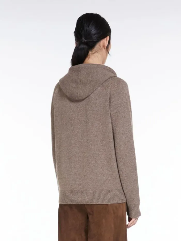Woman Cashmere Yarn Sweater Turtledove Maxmara Knitwear And Sweatshirts Woman Cashmere Yarn Sweater Turtledove Maxmara Knitwear And Sweatshirts