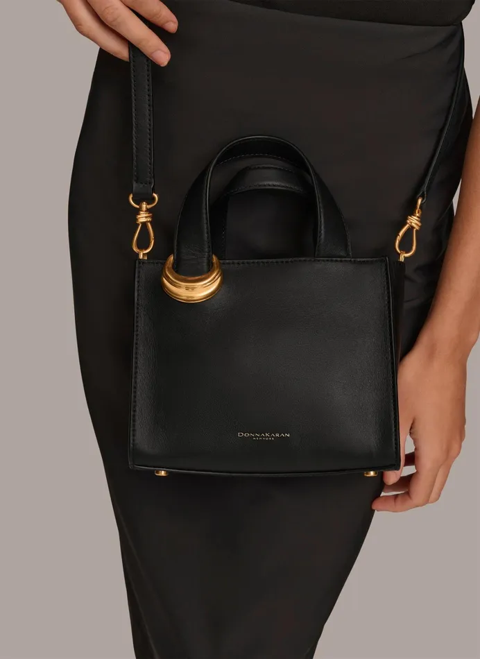 Women Crossbody Bags And Satchels Donna Karan HEWLETT CROSSBODY Blackgold