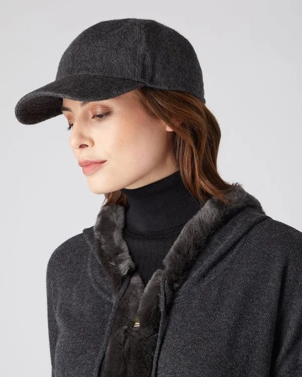 WomenMen Unisex Cashmere CapIn Dark Grey Dark Grey NPeal Hats