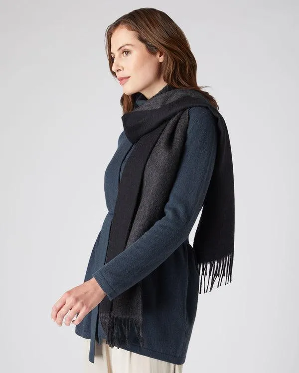 WomenMen Unisex Doubleface Woven Cashmere ScarfIn Black Black NPeal Cashmere Scarves