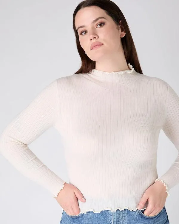 Women The Peony Lim Scallop Edge TopIn New Ivory White New Ivory White NPeal Tops and Tshirts